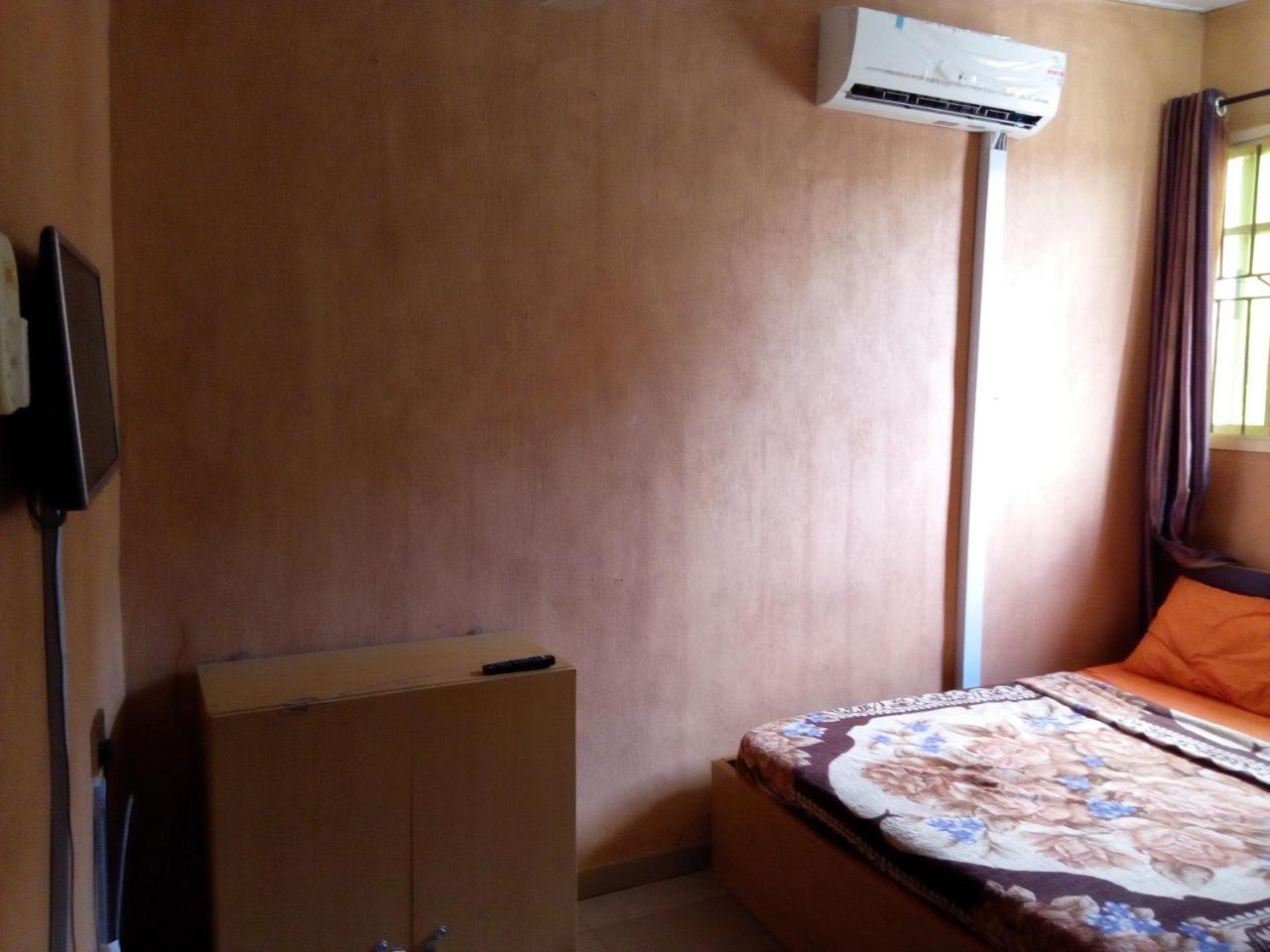 Gen-Preston Hotel And Suites Papalanto Zewnętrze zdjęcie
